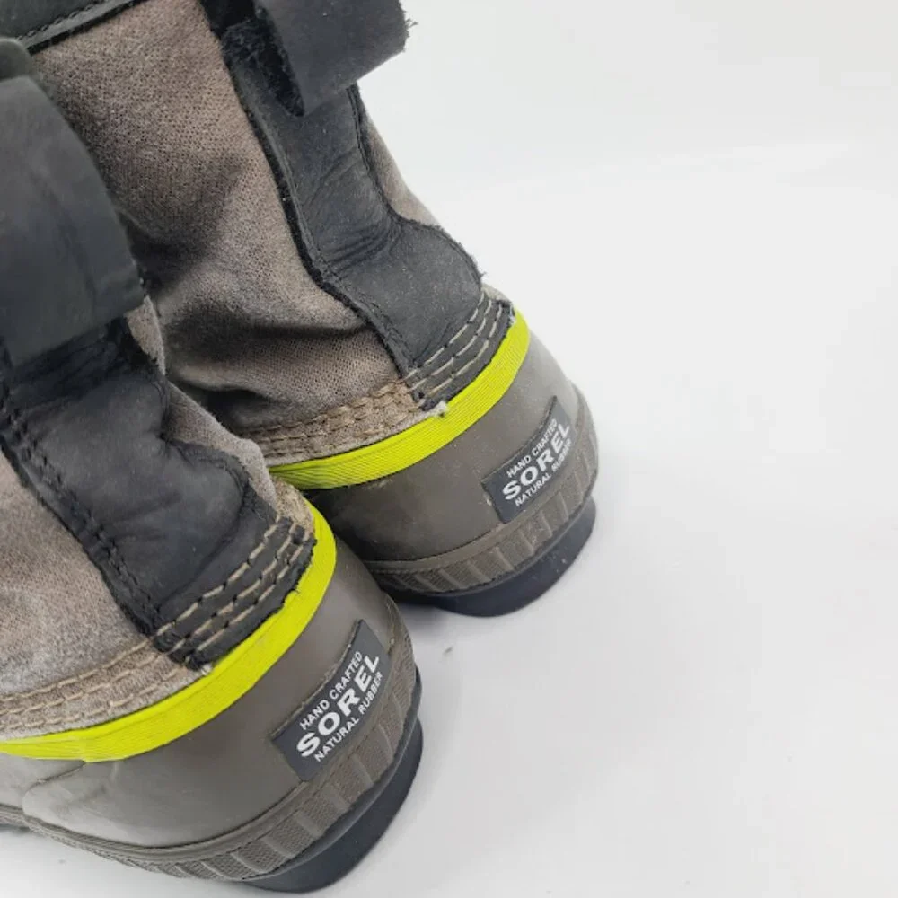 Sorel Boy's Gray Black Cheyanne NY1902-245 Lace Up Rain Duck Boots Size‎ 5